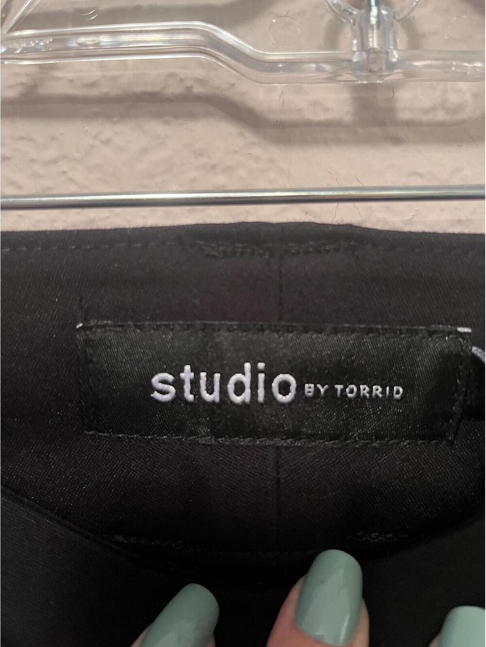 Torrid Studio Black Trouser Size 14T Tall Wide Leg Career - Picture 7 of 9
